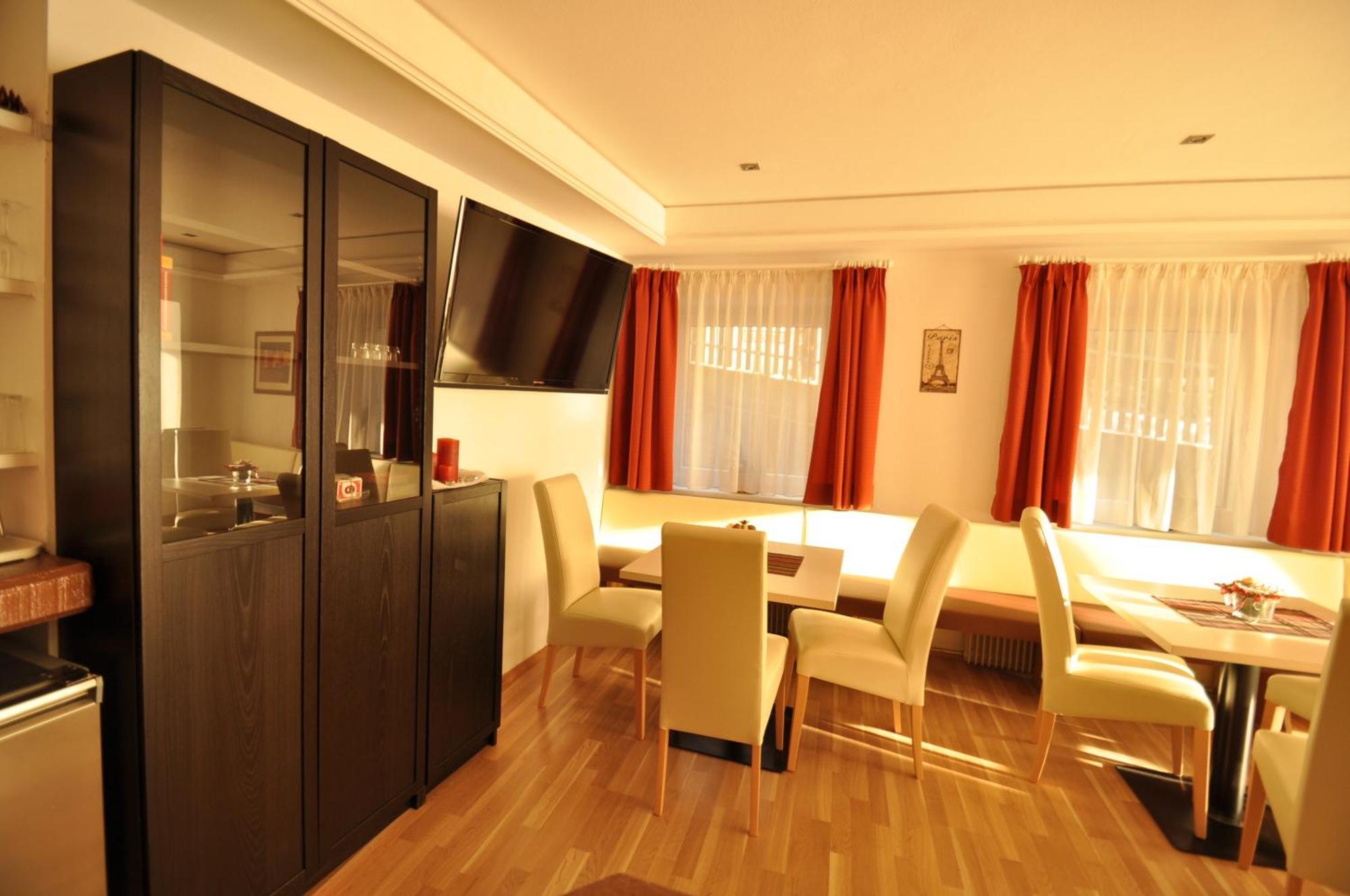 Lapis Monti - Apartments & Suites Burgeis Zewnętrze zdjęcie
